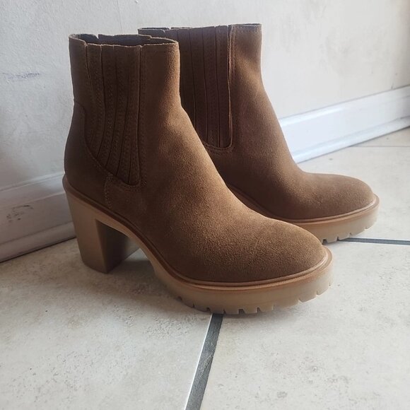 Dolce Vita Caster Block Heel Camel Suede Round Toe Pull On Booties Size: 9 - Picture 1 of 11